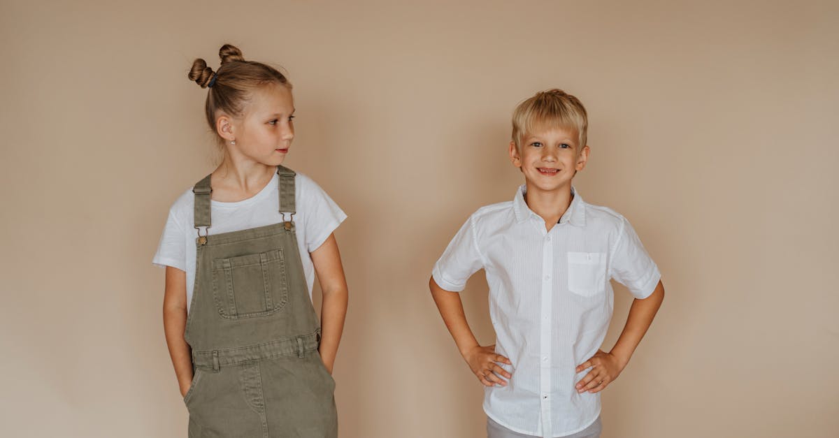 découvrez notre collection de vêtements pour enfants, alliant confort et style. des vêtements colorés, pratiques et tendance pour accompagner vos petits à chaque étape de leur croissance. faites le bonheur de vos enfants avec des pièces uniques et de qualité !