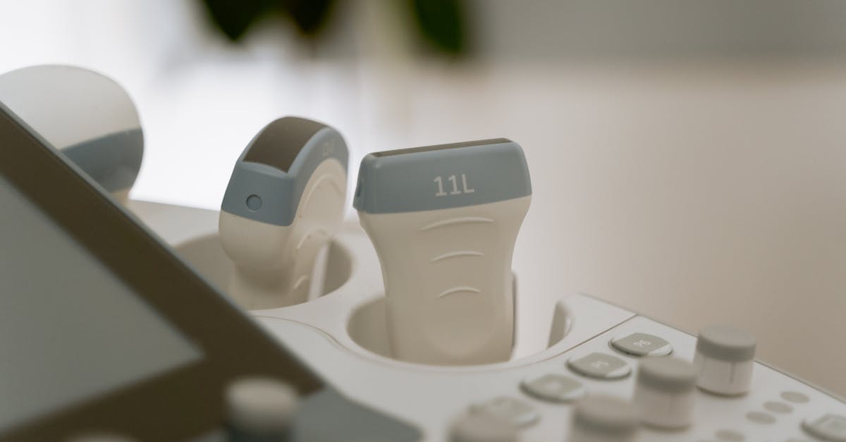 découvrez les bienfaits de l'échographie : une technologie médicale non invasive qui permet d'explorer le corps humain en temps réel, d'évaluer la santé des organes et de suivre le développement des fœtus. apprenez-en plus sur son fonctionnement, ses applications et son importance dans le diagnostic médical.