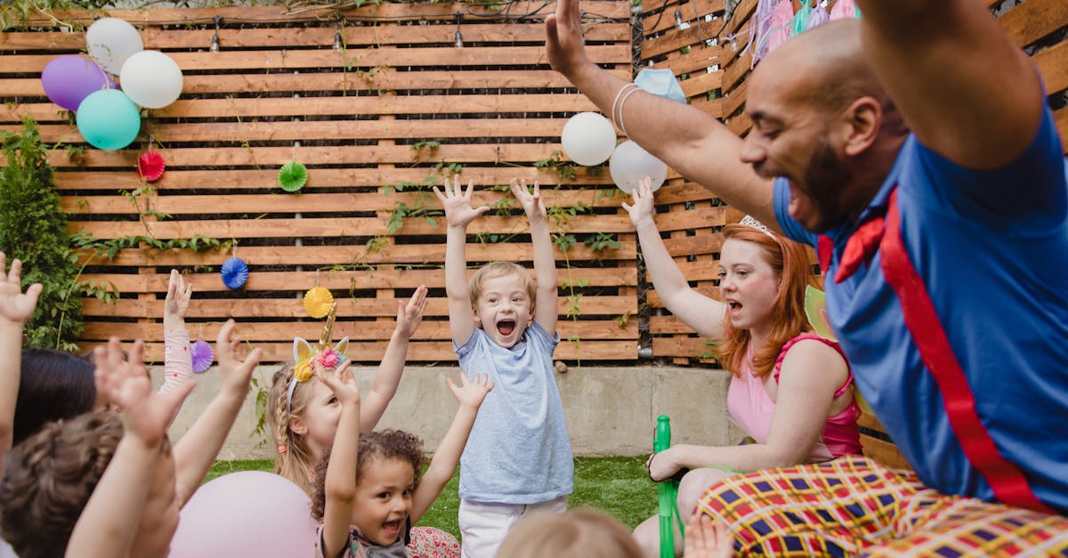découvrez une sélection ludique de jeux d'anniversaire pour animer vos célébrations ! que vous organisiez une fête pour enfants ou une soirée entre amis, ces jeux apporteront joie et convivialité à chaque événement. préparez-vous à des rires et des moments inoubliables !
