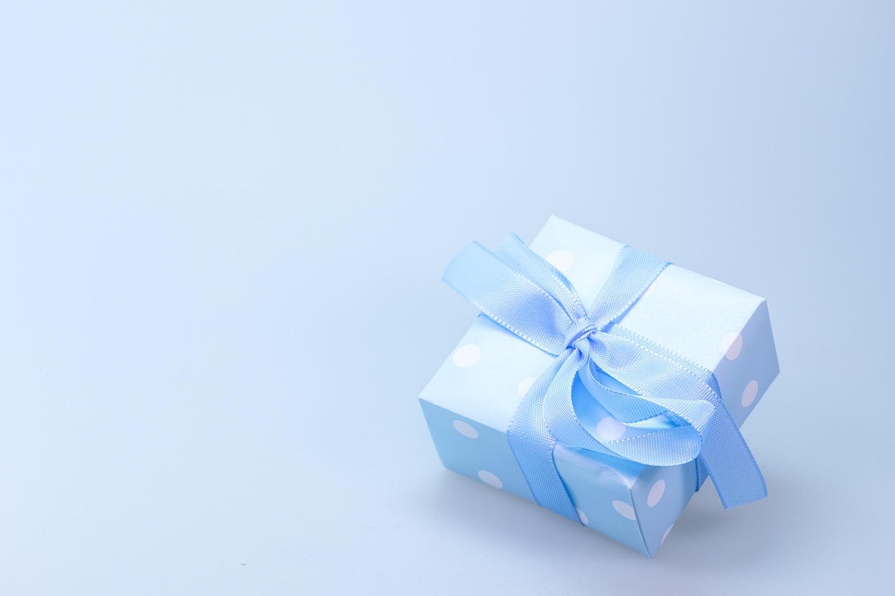 Idées cadeaux selon l’âge : de 0 à 12 mois