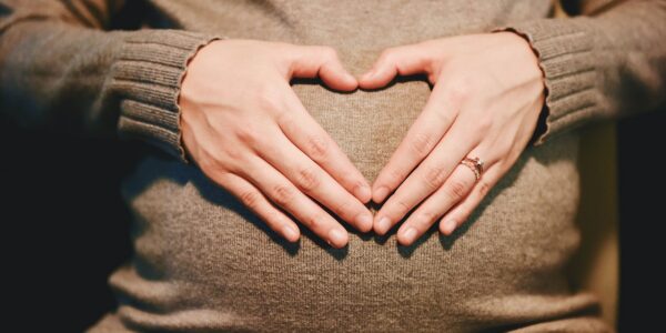 informations complètes et conseils sur la grossesse, du début à la naissance, pour accompagner les futures mamans tout au long de cette magnifique aventure.