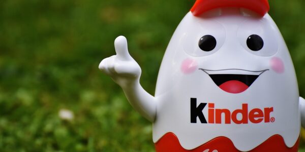 découvrez l'impact des écrans sur le développement des enfants, les effets sur leur santé mentale et physique, ainsi que des conseils pour un usage équilibré.